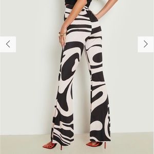 Boohoo women’s abstract pant